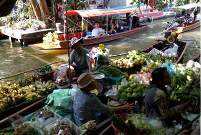 Khlong Lat Mayom Floating Market