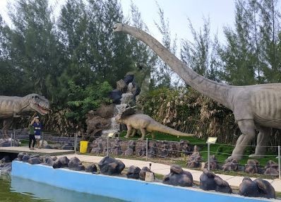 Dino's Gate Batam