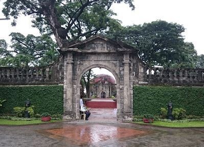 Paco Park and Cemetery