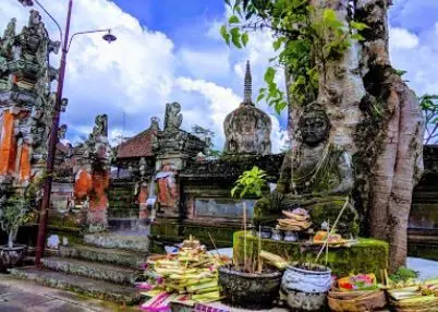 Pura Pegulingan Bali
