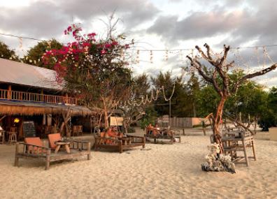 Diana Cafe Gili Meno